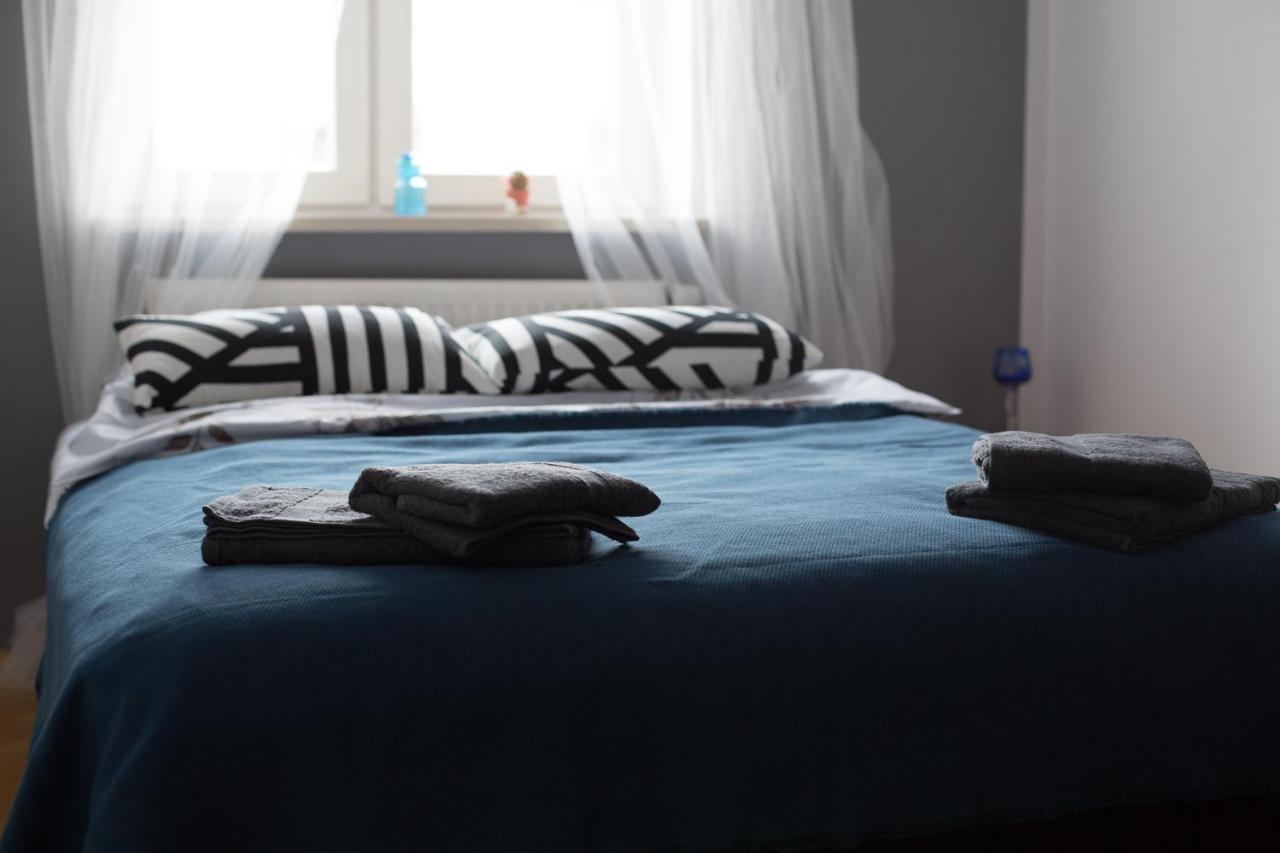 V Hostel Варшава Екстер'єр фото
